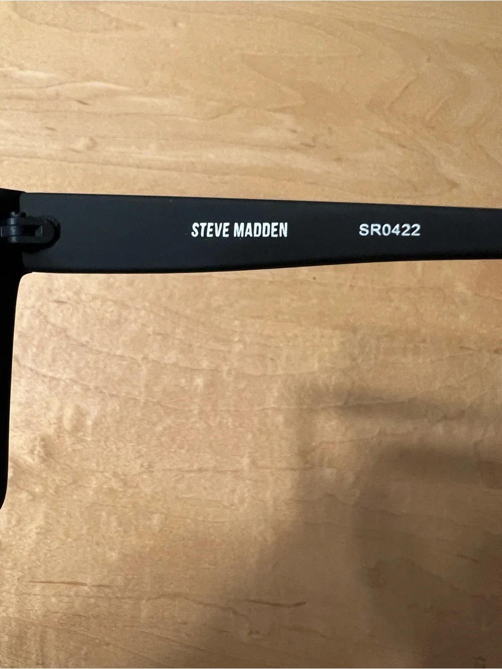 Steve Madden Black Sunglasses Temple Arm with Logo